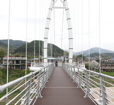 대황강 출렁다리