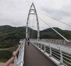대황강 출렁다리