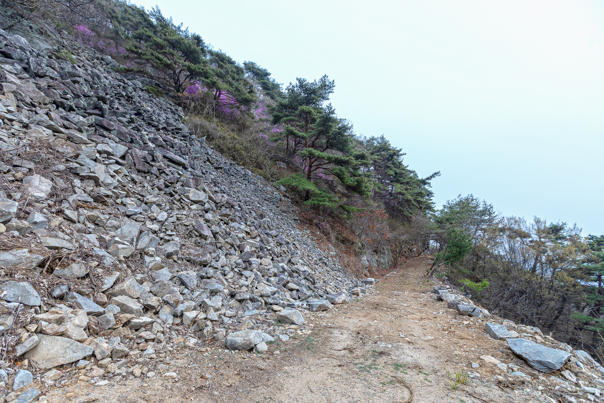 너덜겅과 명상길