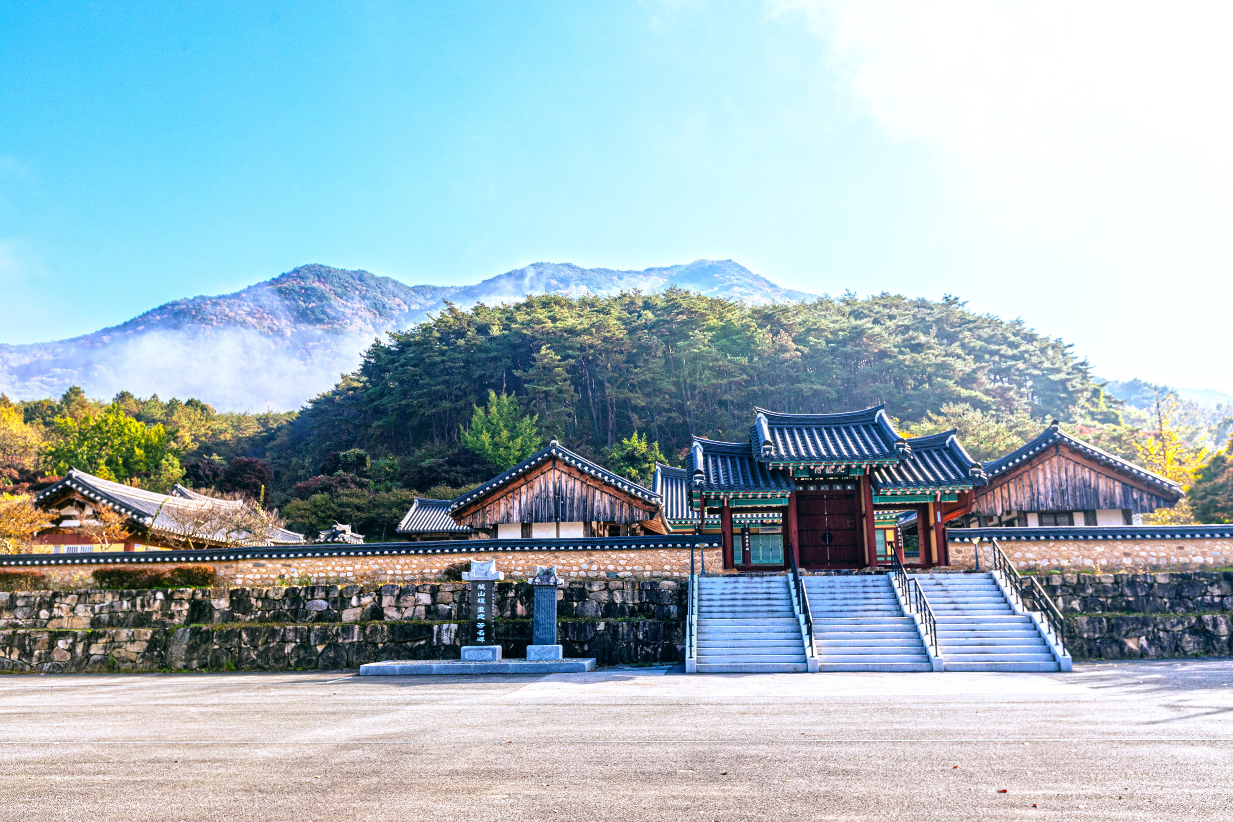 용산재 전경