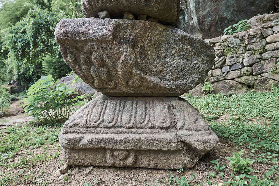 곡성당동리석조여래좌상